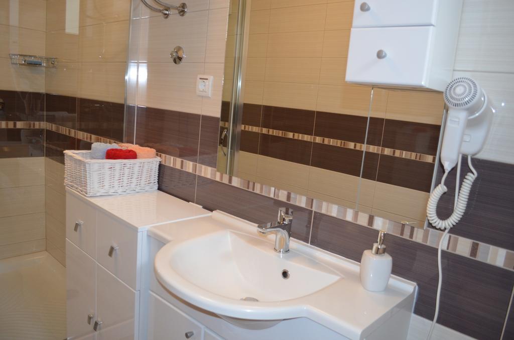 Apartments Mihalic Baška Kamer foto